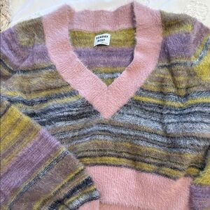 Aritzia Sunday Best Crop V-Neck Sweater